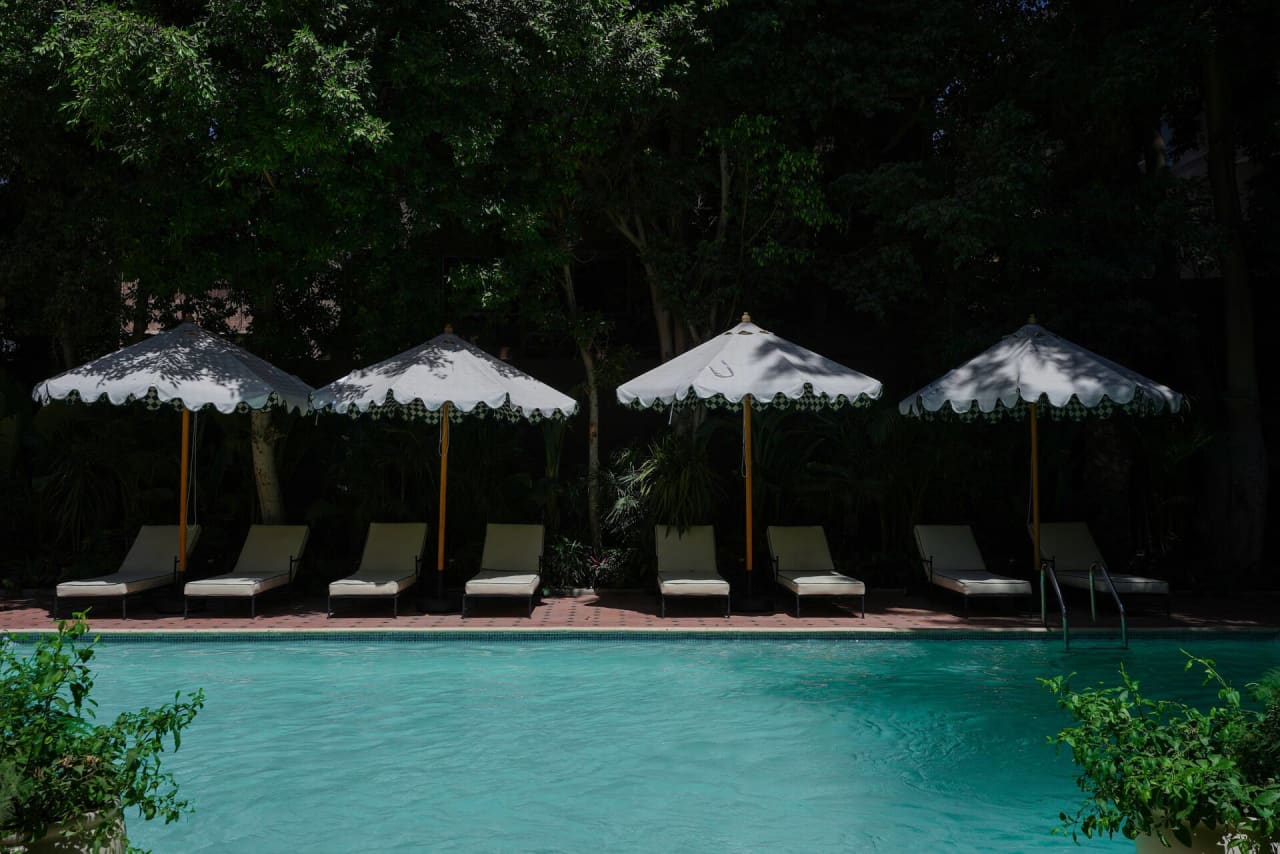 Homey 2BR Apartment in Maadi Terrace & Pool Access — Cairo