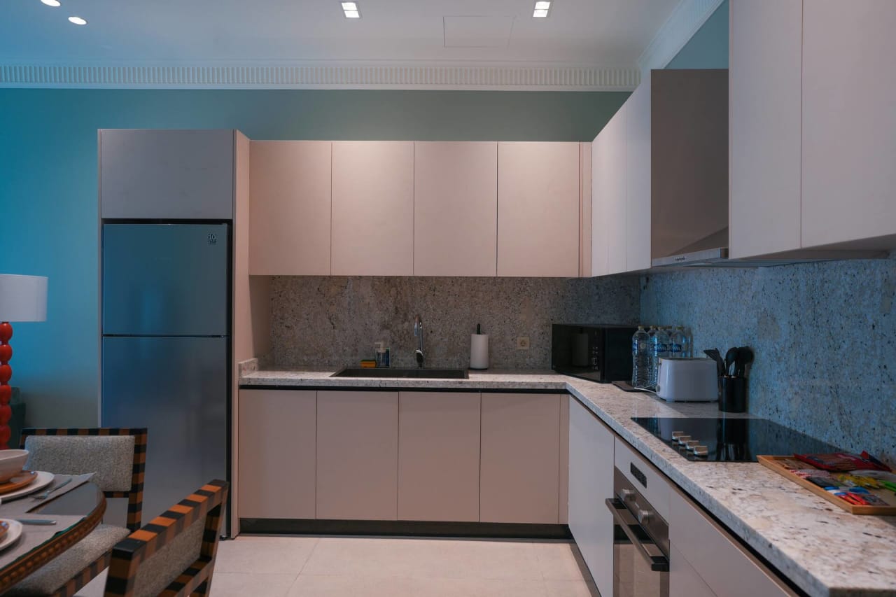 Homey 2BR Apartment in Maadi Terrace & Pool Access — Cairo