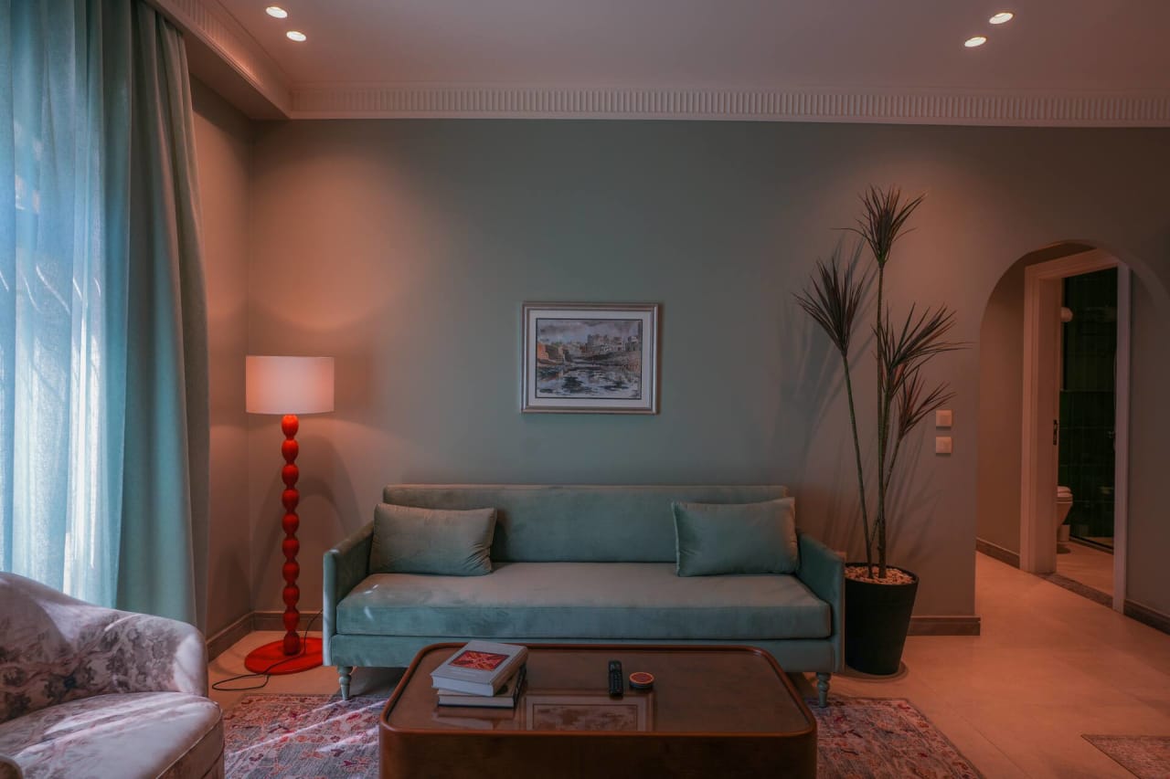 Homey 2BR Apartment in Maadi Terrace & Pool Access — Cairo