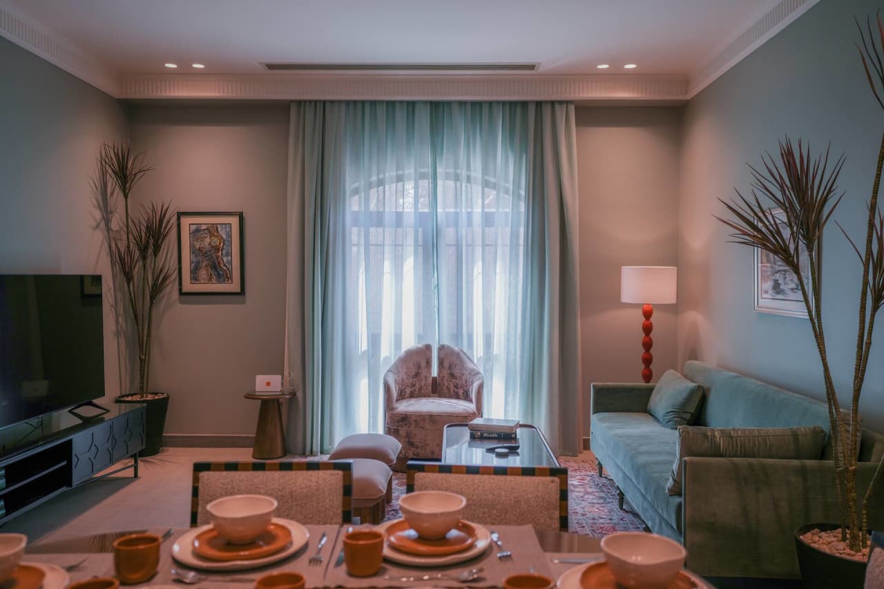 Homey 2BR Apartment in Maadi Terrace & Pool Access — Cairo