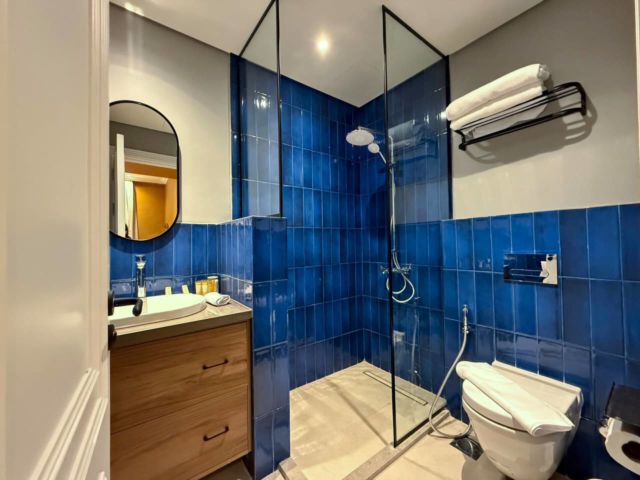Homey 2BR Apartment in Maadi Terrace & Pool Access — Cairo