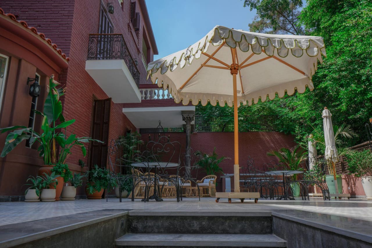 Studio Apartment in Maadi with Pool View — Cairo