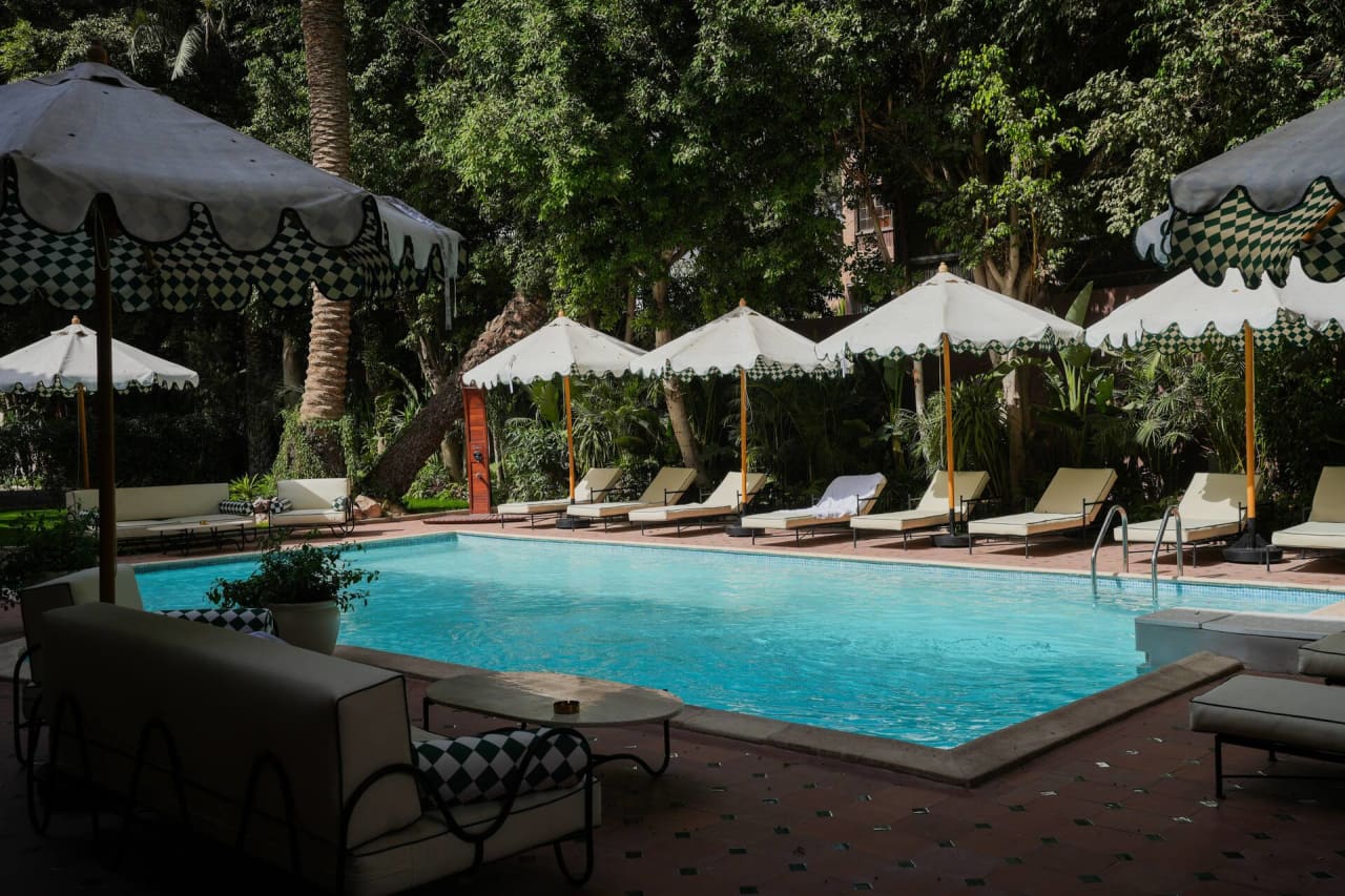 Ground Floor Studio in Maadi w/ Direct Pool Access — Cairo