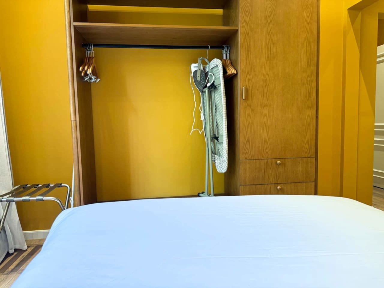 Homey 2BR Apartment in Maadi Pool & Garden View — Cairo