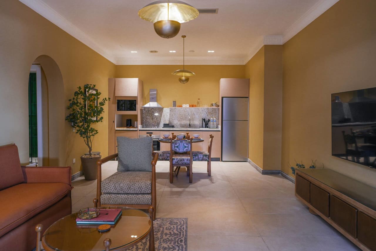 Ground Floor Studio in Maadi w/ Direct Pool Access — Cairo