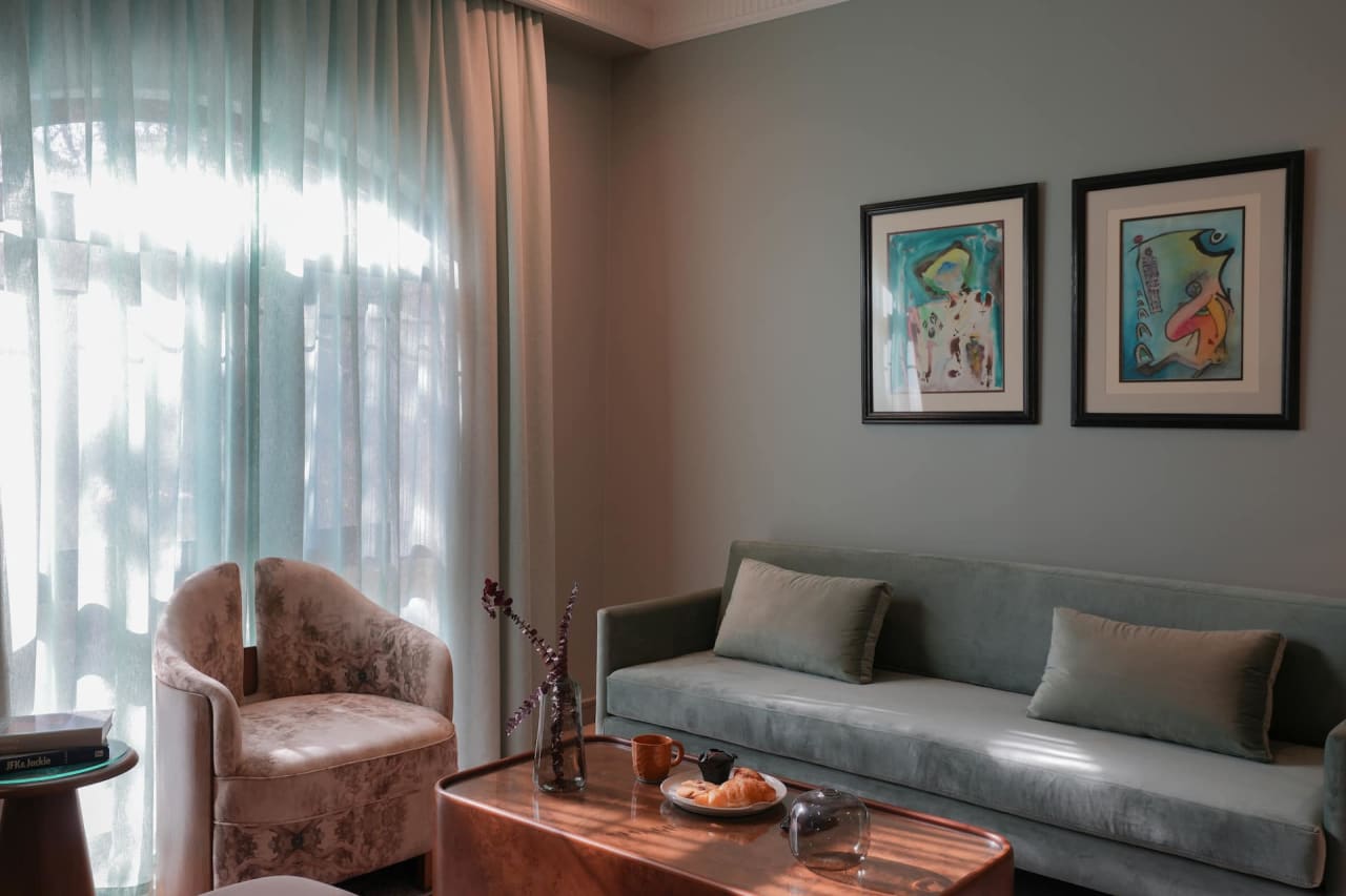 Homey 3BR Apartment in Maadi Terrace & Pool Access — Cairo