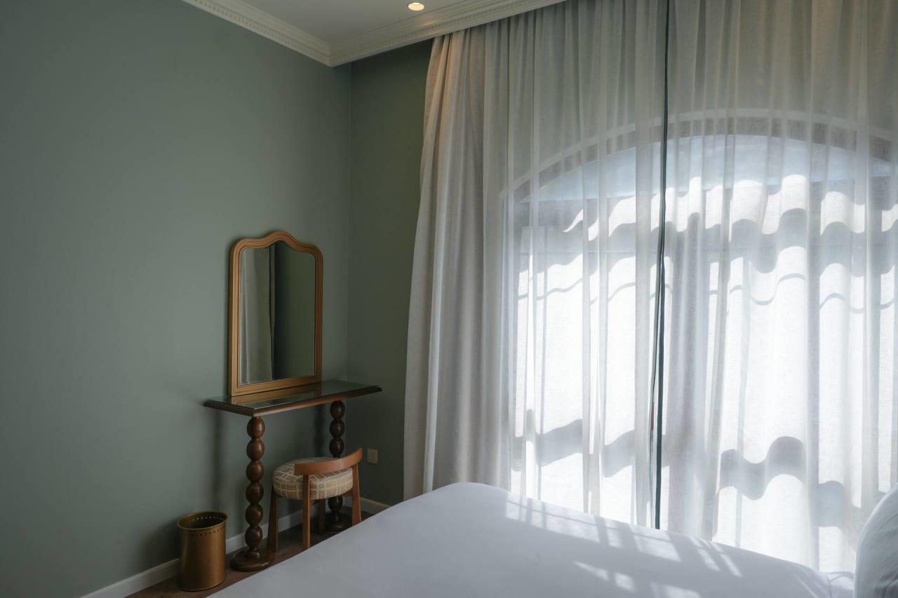 Homey 3BR Apartment in Maadi Terrace & Pool Access — Cairo