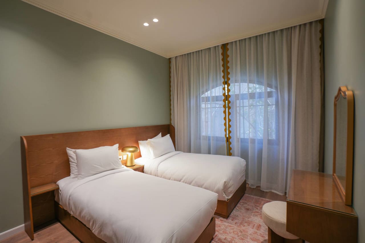 Homey 3BR Apartment in Maadi Terrace & Pool Access — Cairo