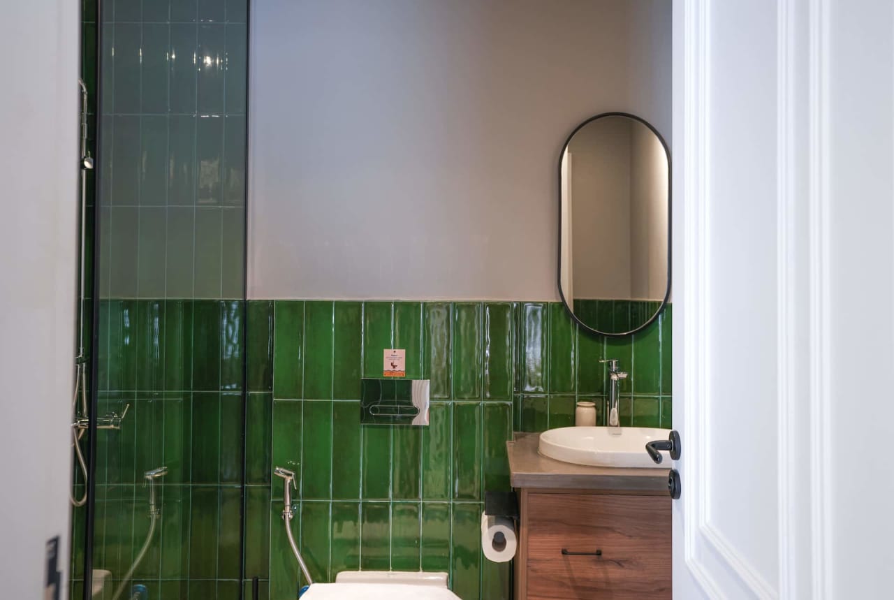 Homey 3BR Apartment in Maadi Terrace & Pool Access — Cairo
