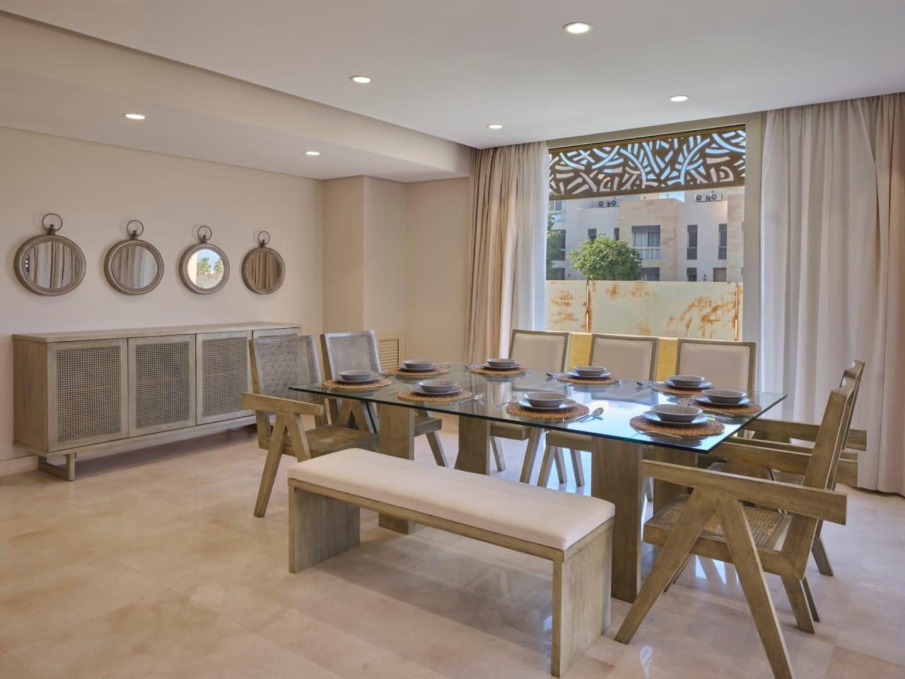 Private 5 master BR Villa with pool & beach access — Hurghada