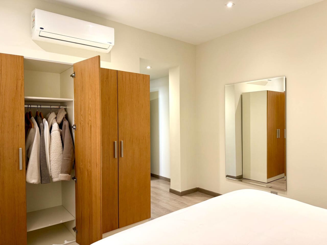 Modern 2BR in New Cairo with Balcony & gym access — First New Cairo Qism