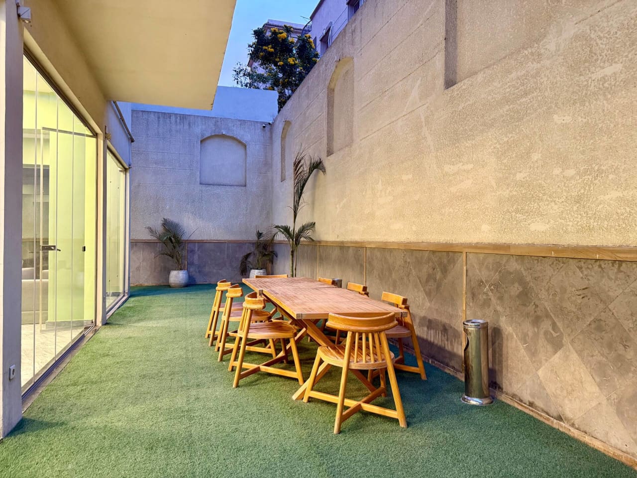 Modern 2BR in New Cairo with Balcony & gym access — First New Cairo Qism