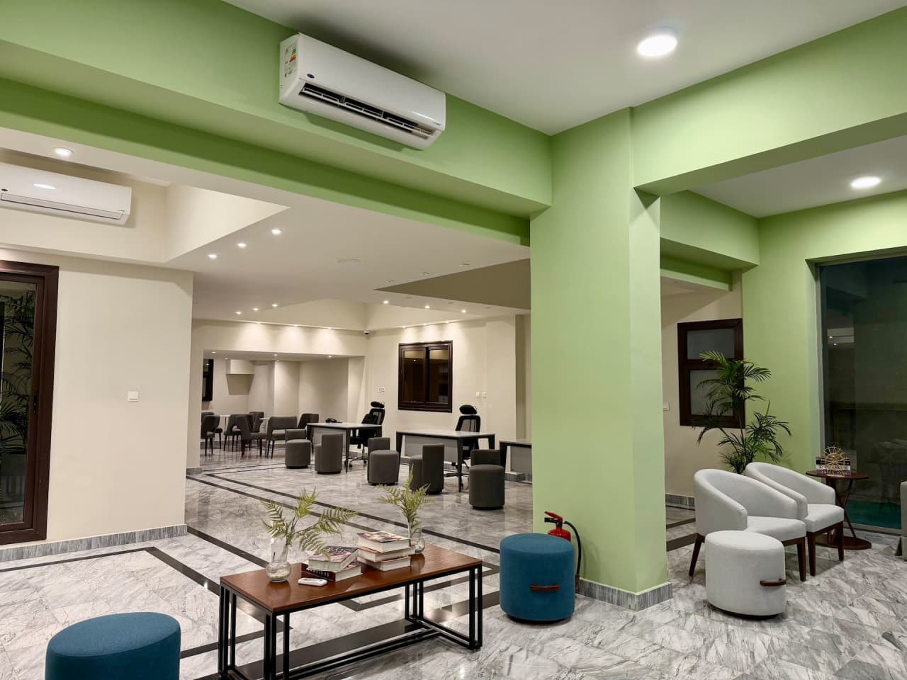 Modern 2BR in New Cairo with Balcony & gym access — First New Cairo Qism