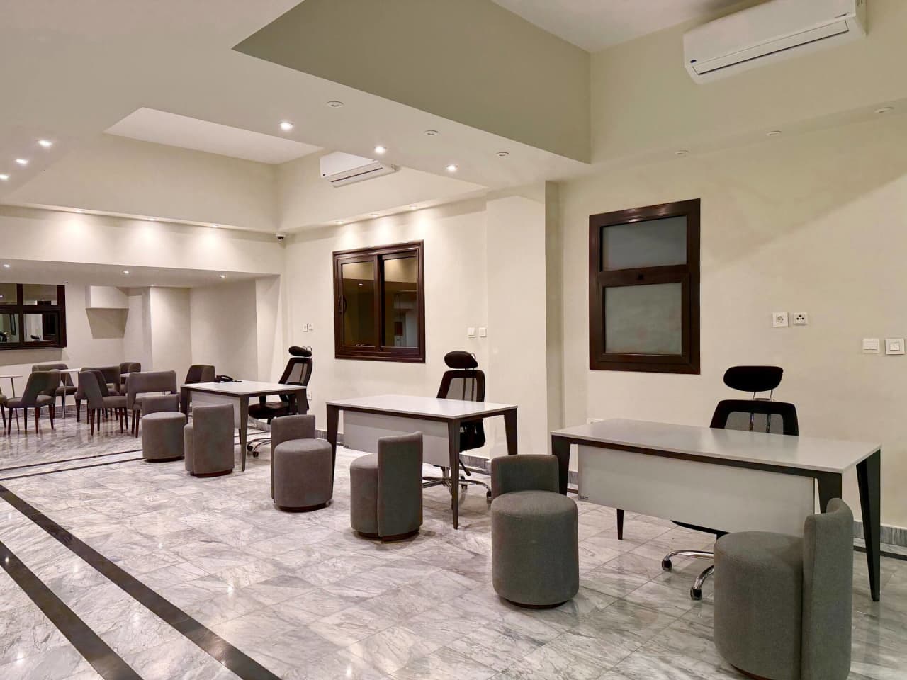 Modern 2BR in New Cairo with Balcony & gym access — First New Cairo Qism
