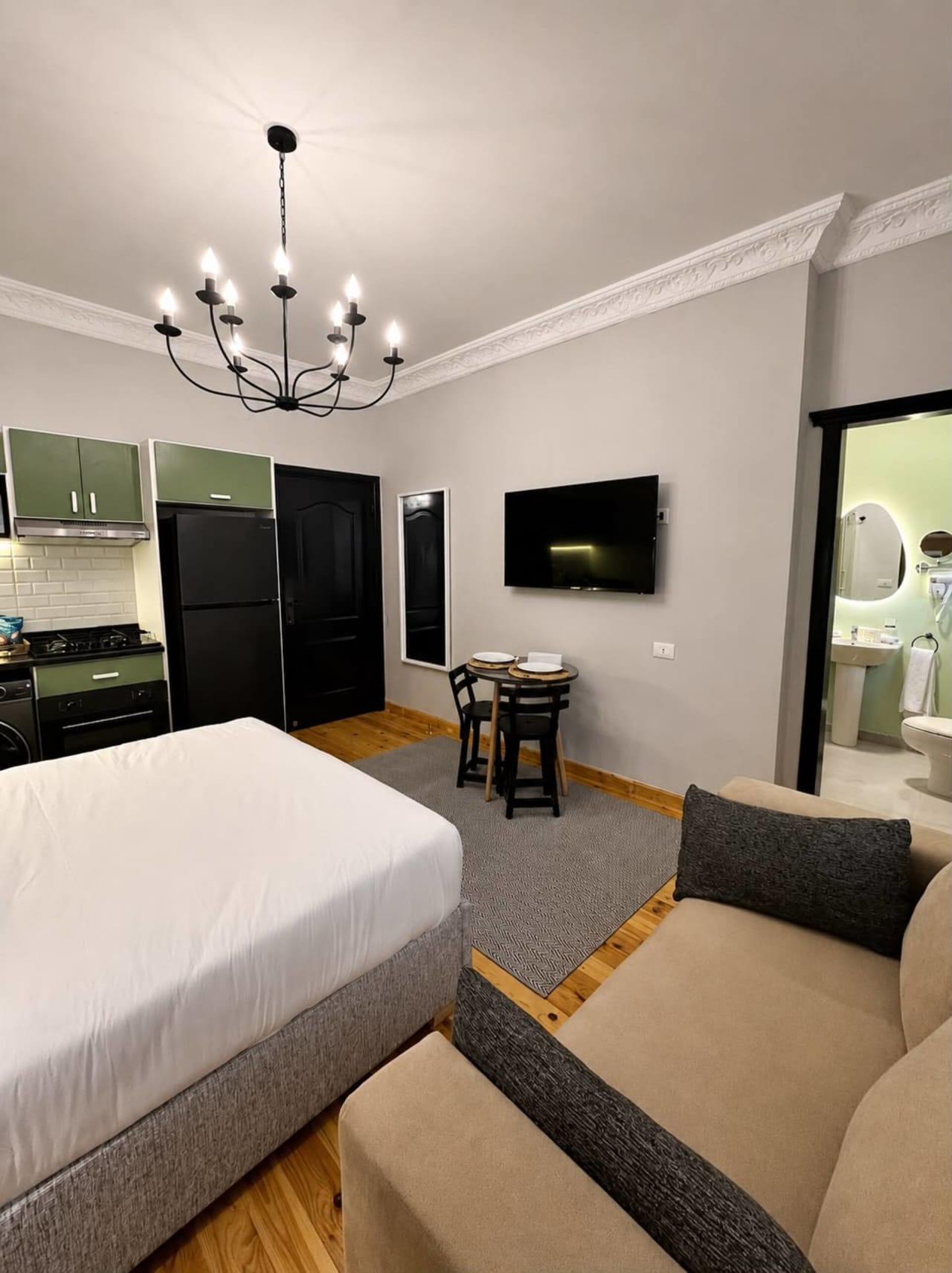 Homey Studio in Maadi with Gym & Terrace Access — Cairo