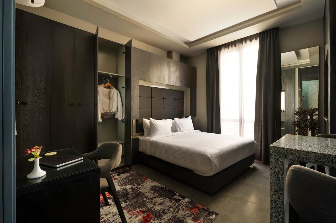 Modern Studio in New Cairo with roof access — First New Cairo Qism