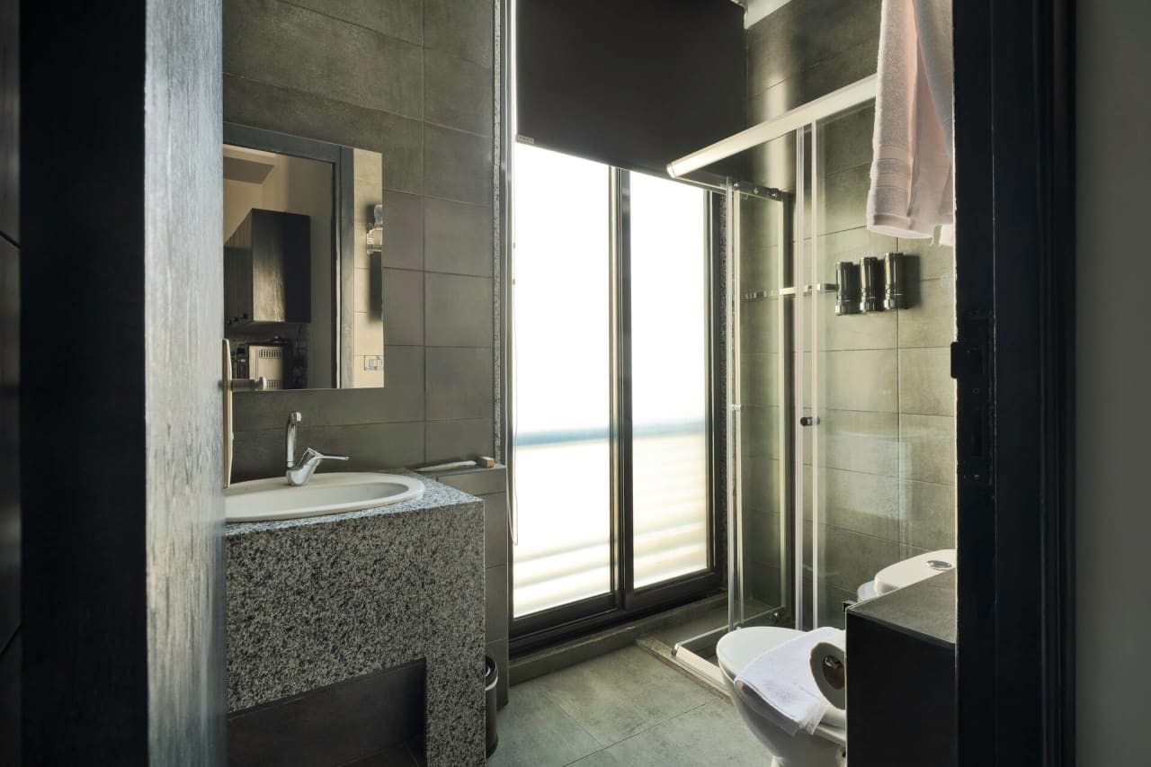 Modern Studio in New Cairo with roof access — First New Cairo Qism