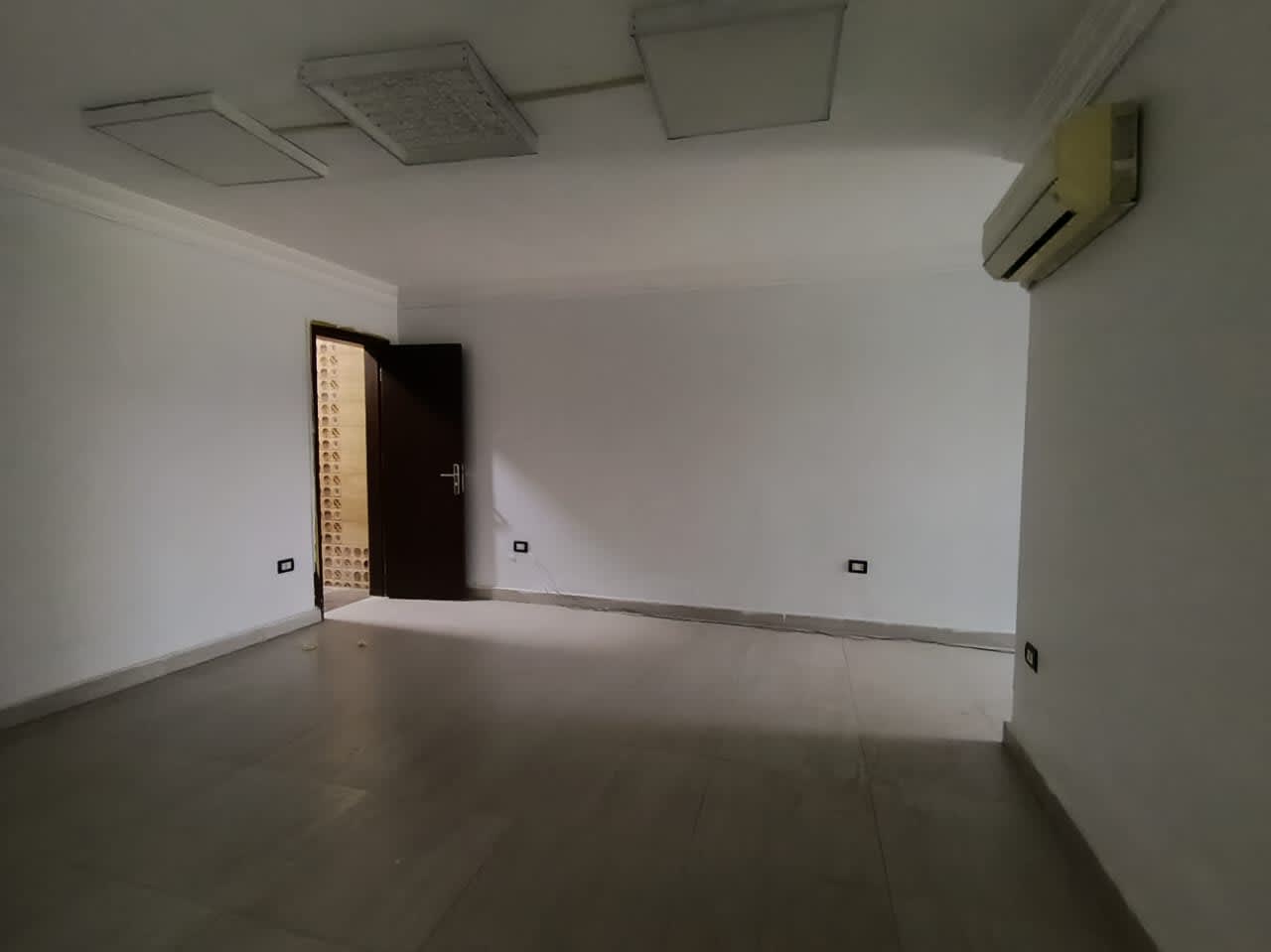 3 bedroom Office for rent in Zahraa El Maadi , Maadi - Image 5