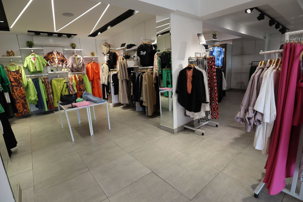 Shop for rent