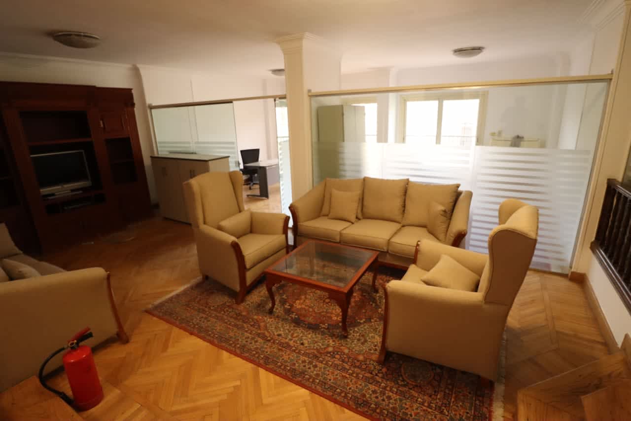 4 bedroom Office for rent in Sarayat , Maadi - Image 2
