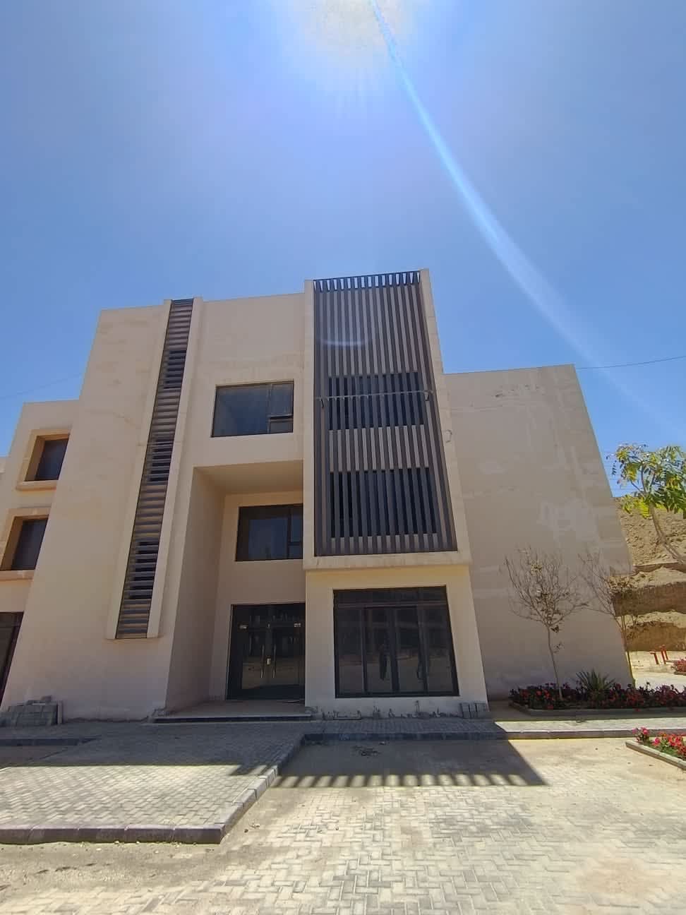 Office for rent in Katameya , New Cairo - Image 3