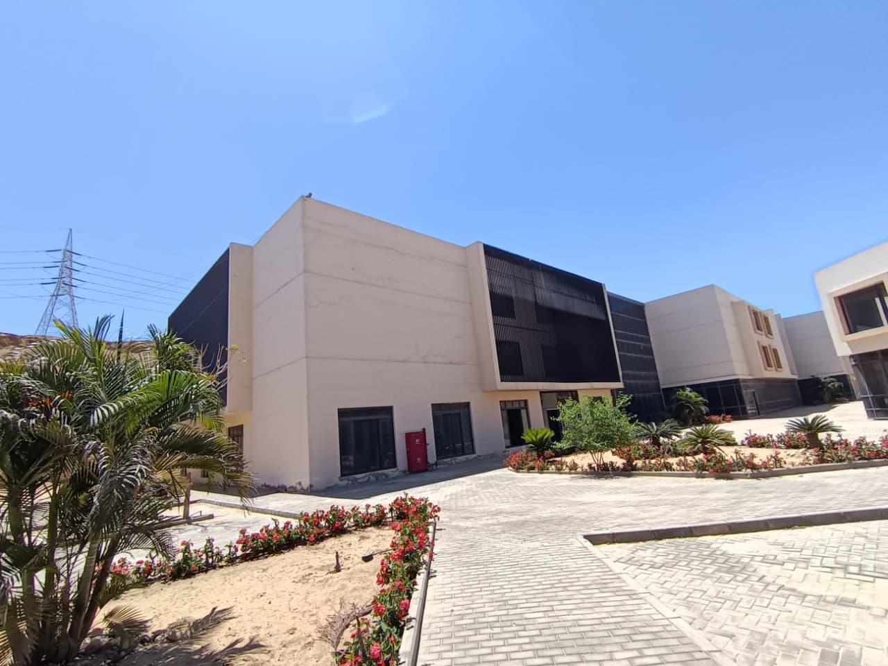 Office for rent in Katameya , New Cairo - Image 6