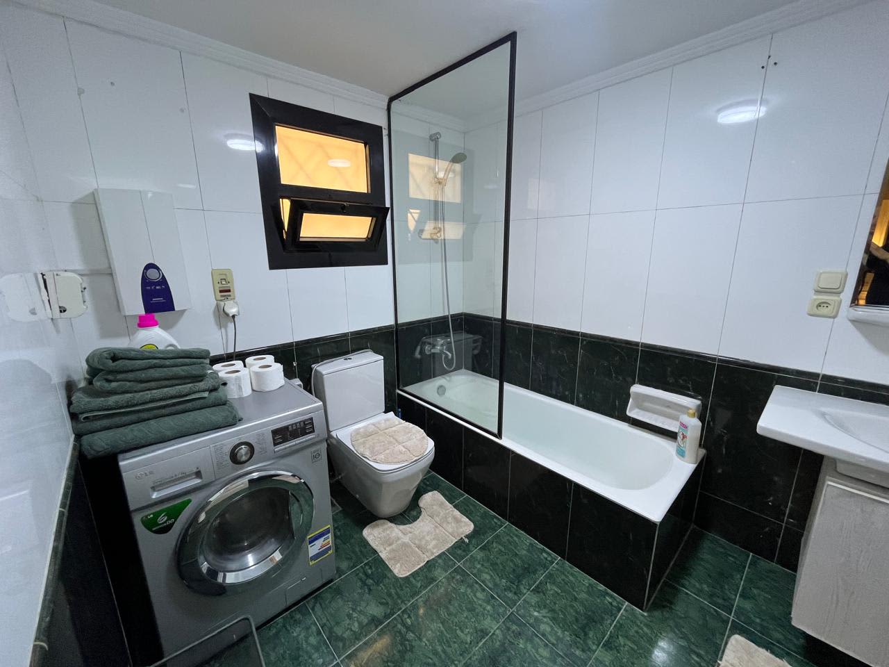 3 bedroom Apartment for rent in Zamalek , Cairo - Image 9