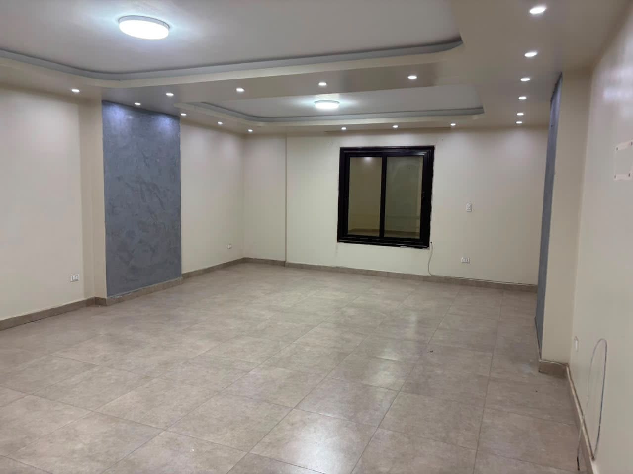 3 bedroom Office for rent