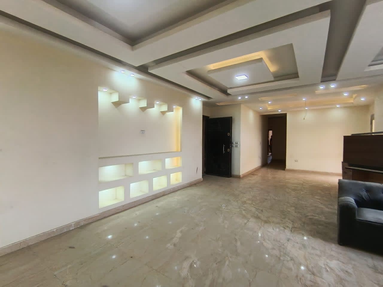 4 bedroom Office for rent