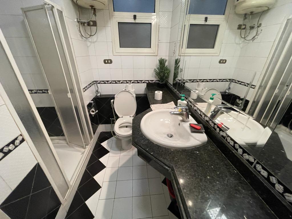 3 bedroom Apartment for rent in Zamalek , Cairo - Image 7