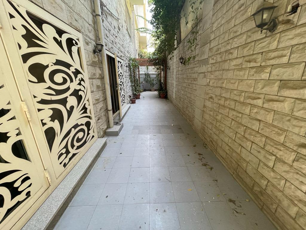 4 bedroom Ground Floor for sale in Sarayat , Maadi