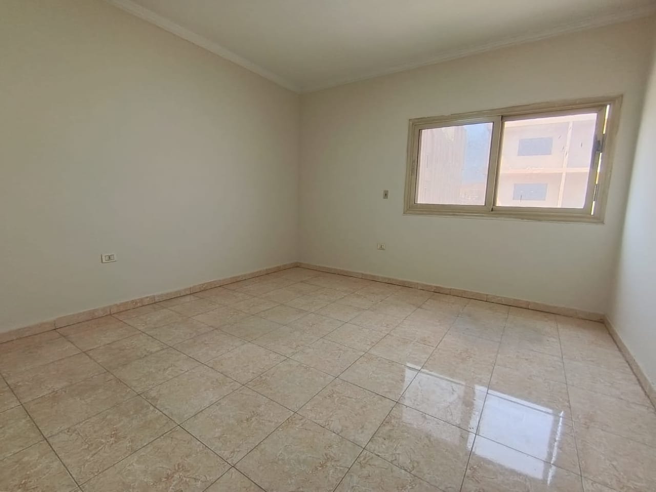 3 bedroom Office for rent in Ring Road , Cairo - Image 6