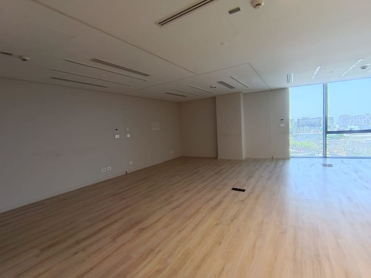 Office for rent in New Cairo , Cairo - Image 2