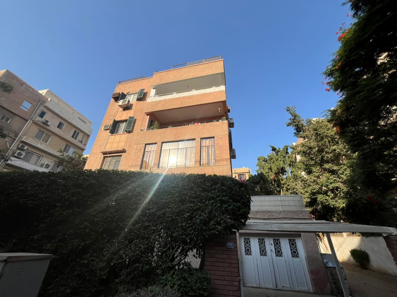 4 bedroom Building for sale in Sarayat , Sarayat