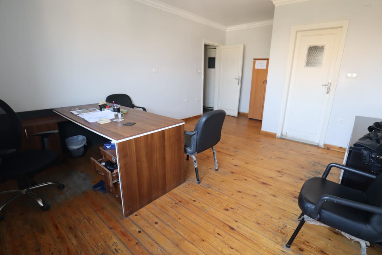 4 bedroom Office for rent in Sarayat , Maadi - Image 5