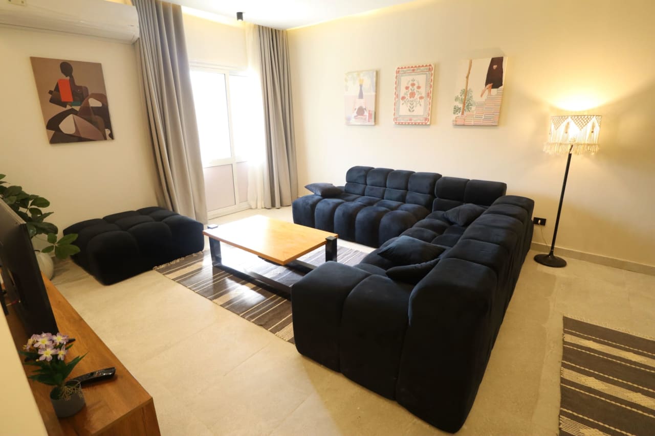 2 bedroom Apartment for rent in Sarayat , Maadi - Image 2