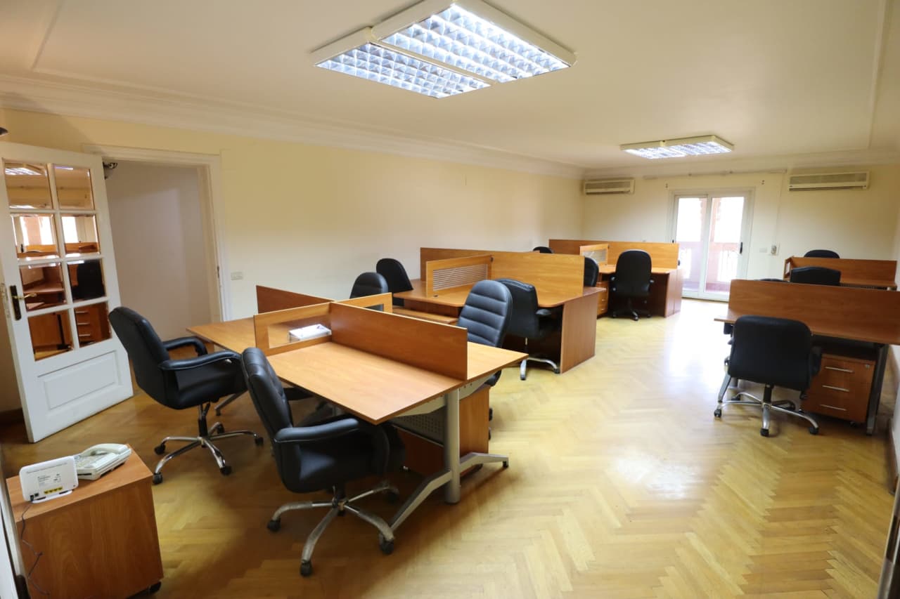 3 bedroom Office for rent in Wadi El Nile