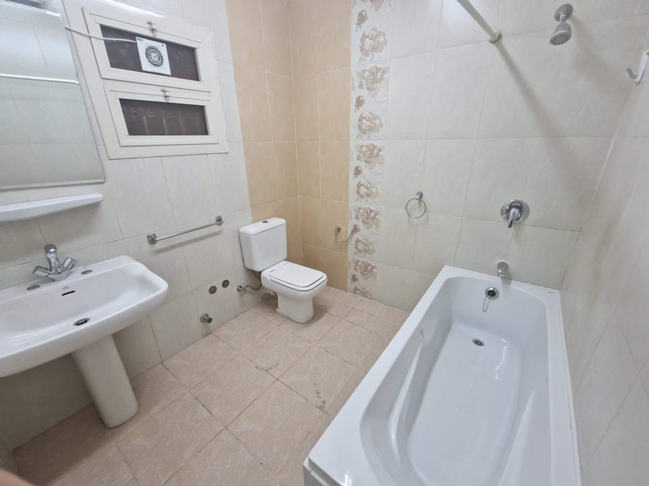 3 bedroom Apartment for rent in Sarayat , Maadi - Image 5