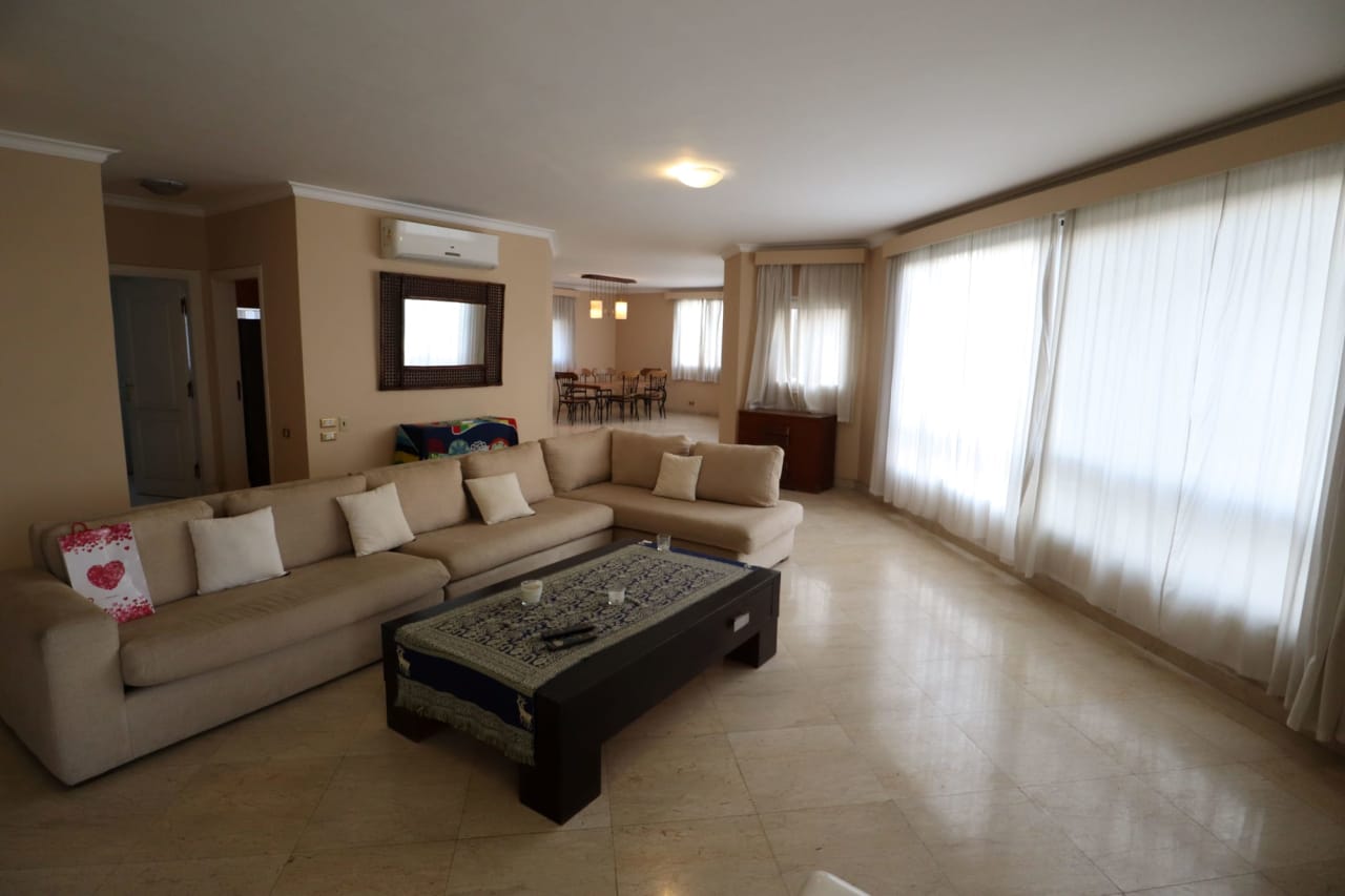 3 bedroom Apartment for sale in Orabi