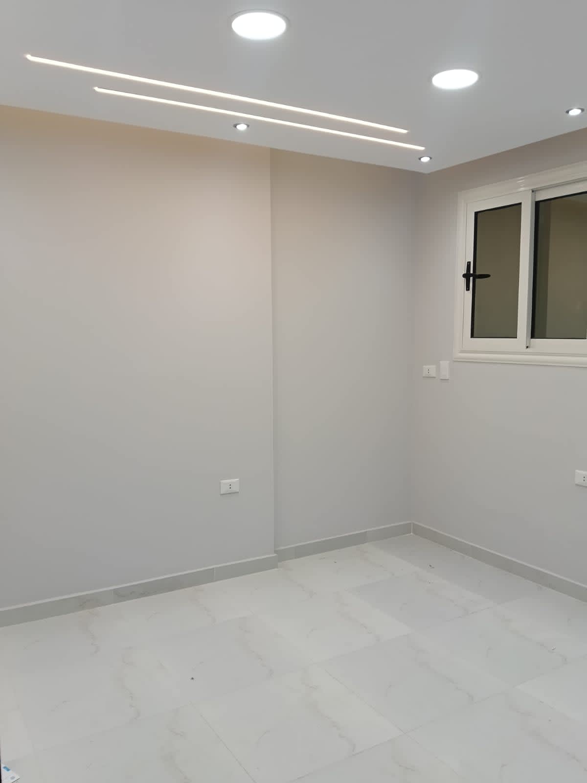 3 bedroom Office for rent in Zahraa El Maadi , Maadi - Image 2
