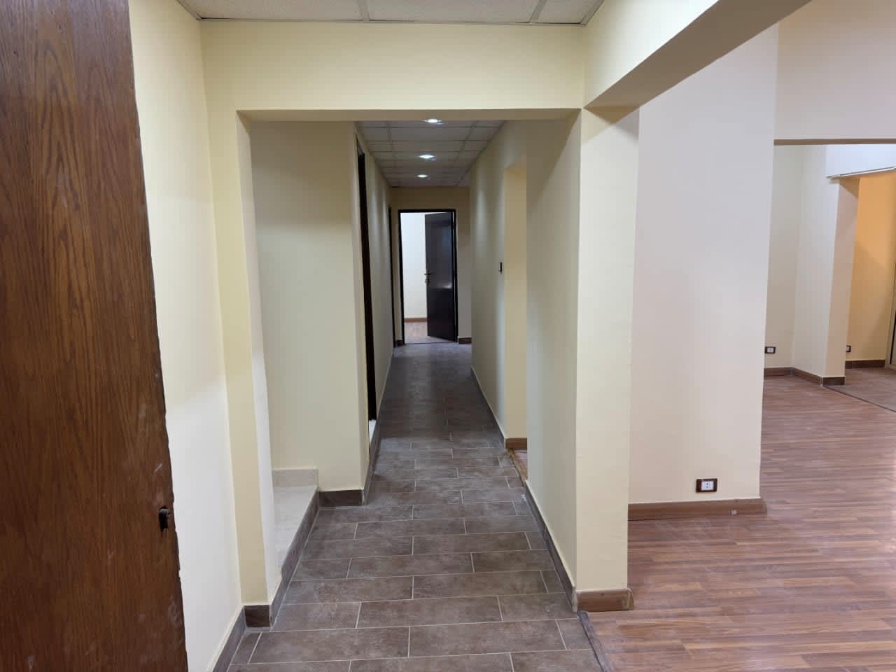 4 bedroom Office for rent in Cornish , Maadi - Image 3