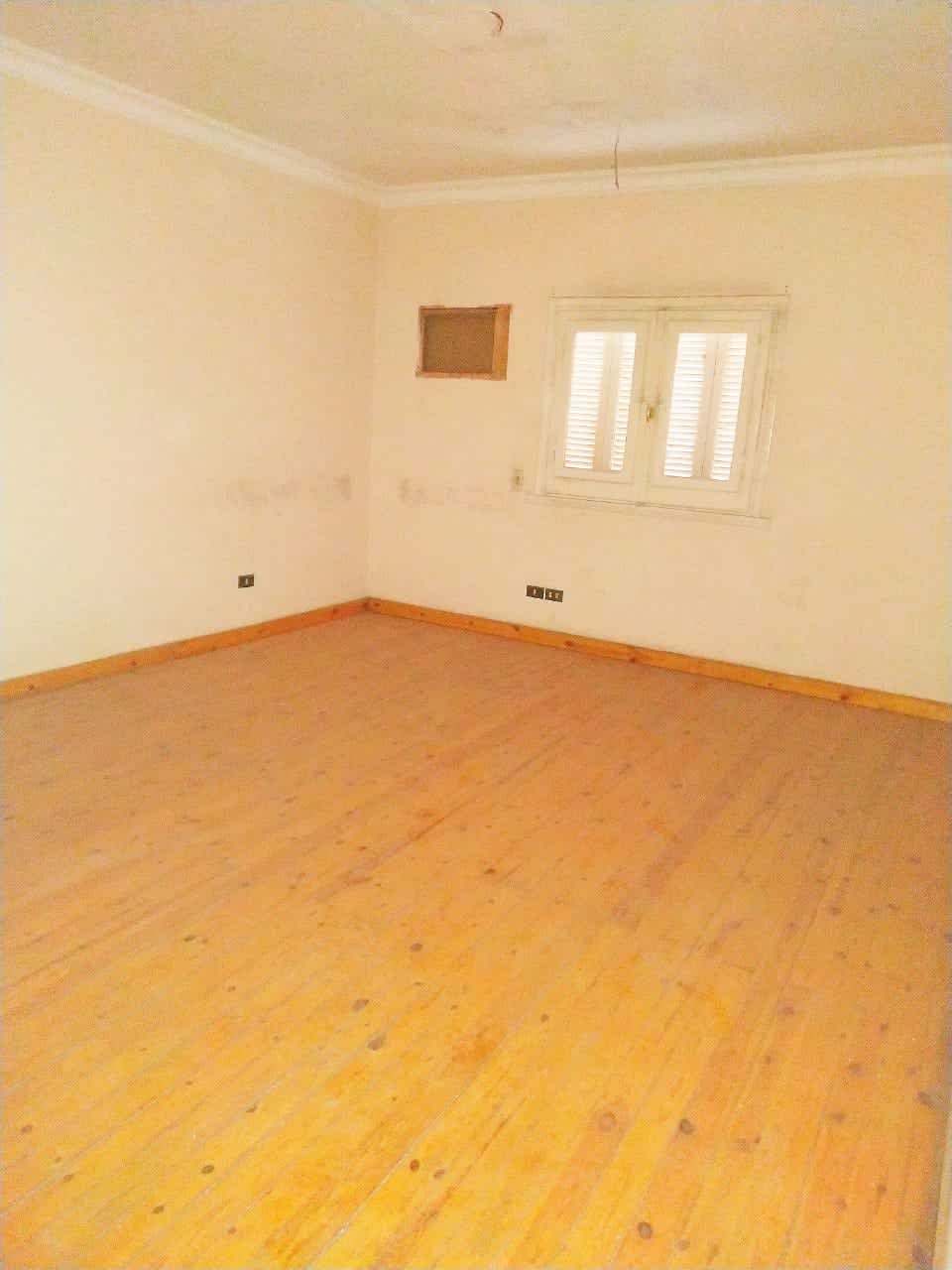 4 bedroom Apartment for sale in Cornish