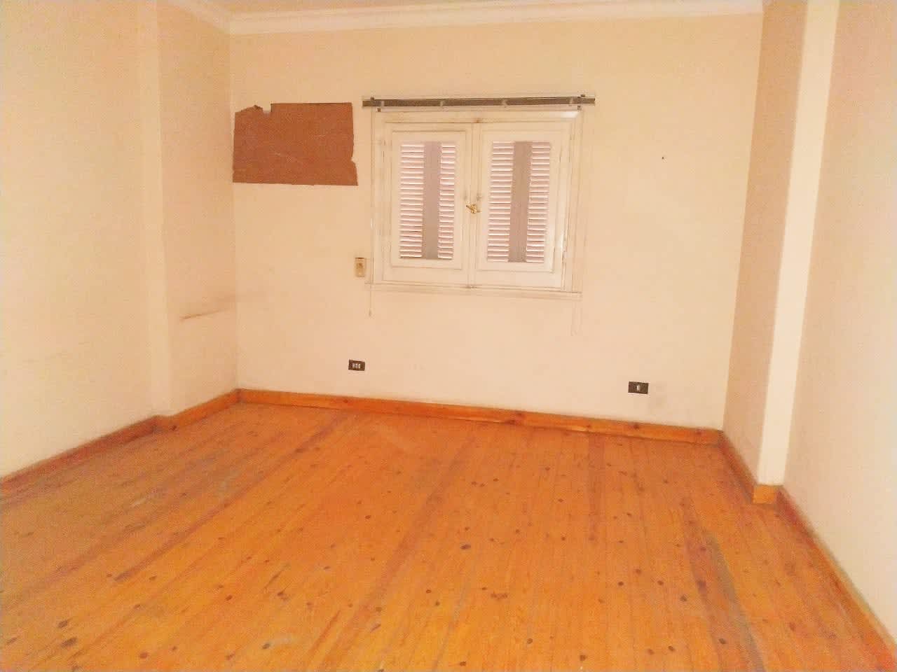 4 bedroom Apartment for sale in Cornish , Cairo - Image 2