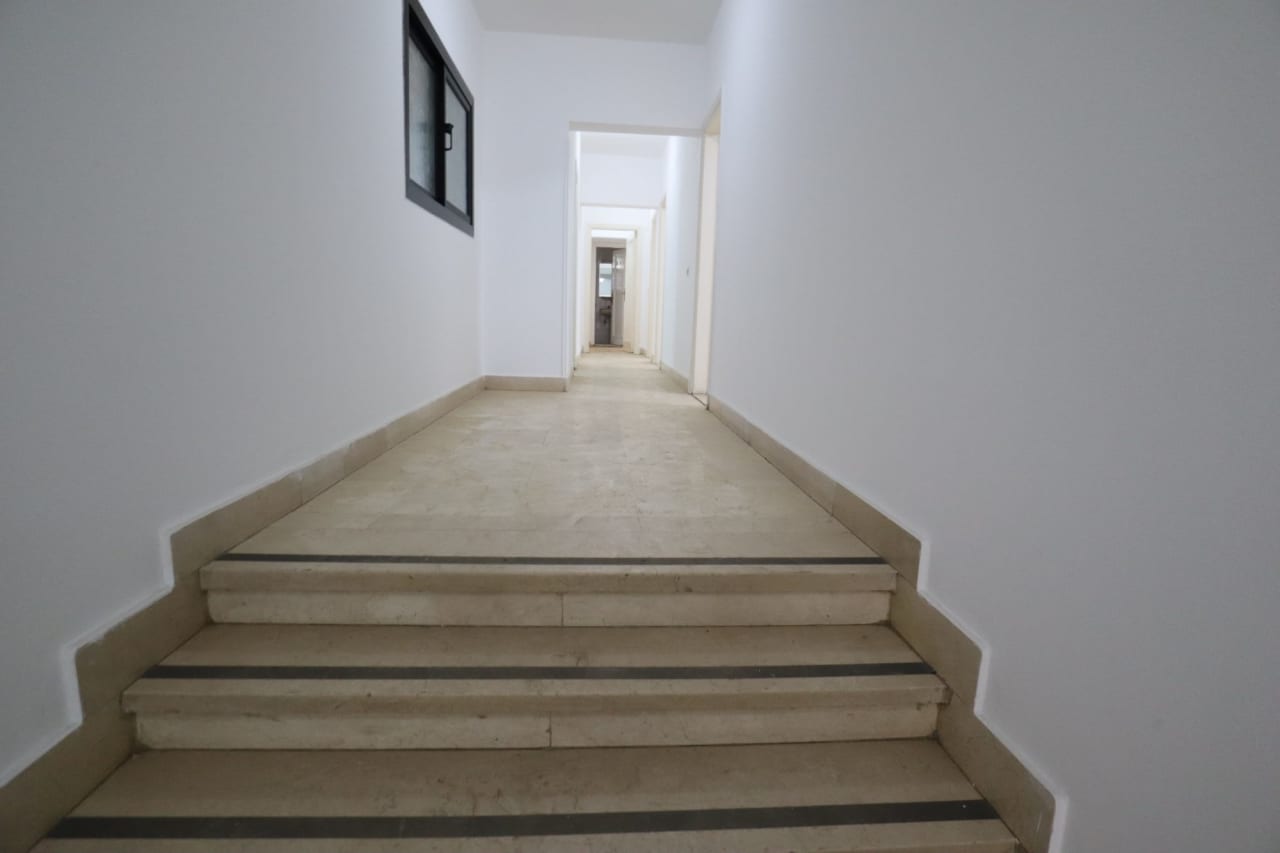 4 bedroom Office for rent in Degla , Maadi - Image 4
