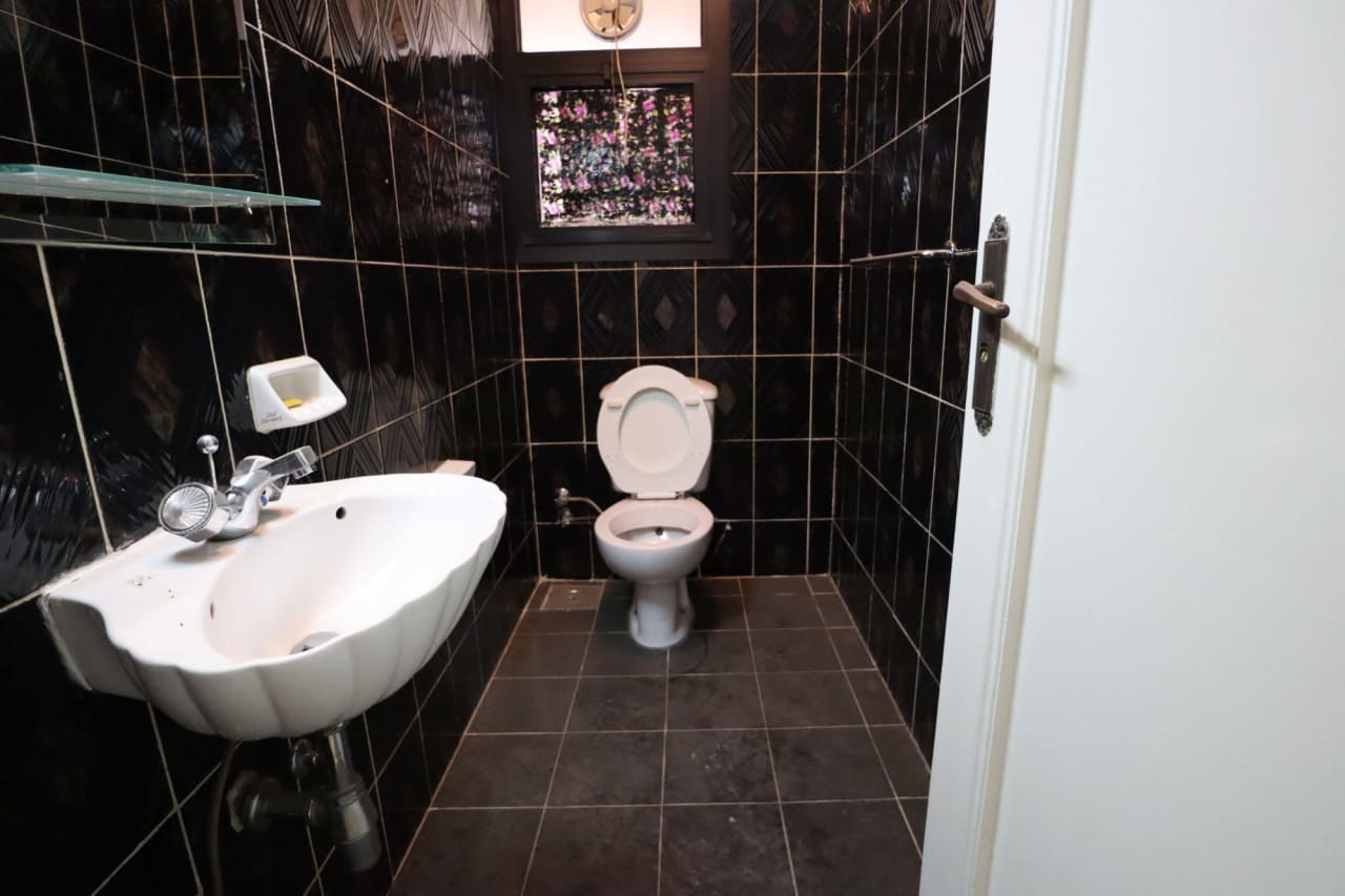 4 bedroom Office for rent in Degla , Maadi - Image 9