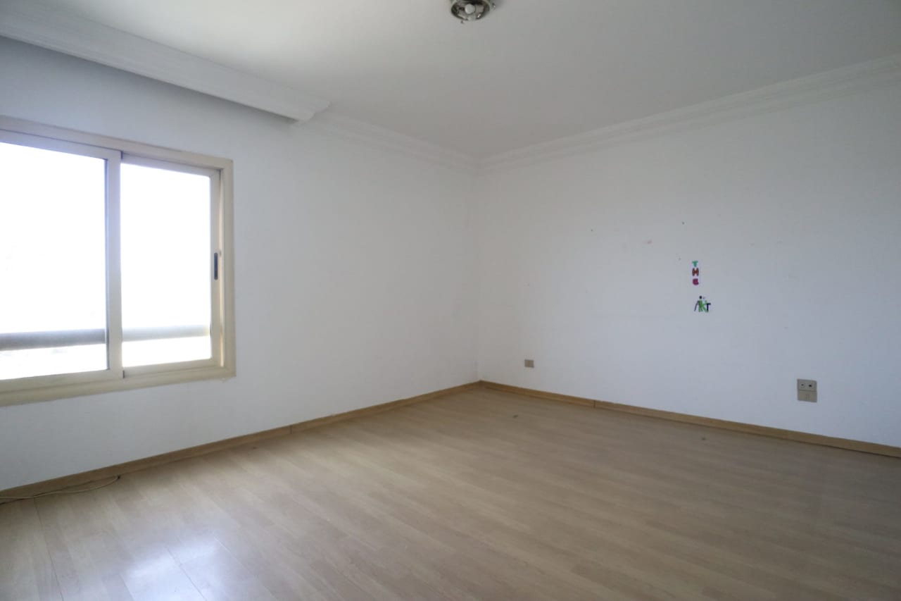 4 bedroom Apartment for sale in Sarayat , Cairo - Image 2