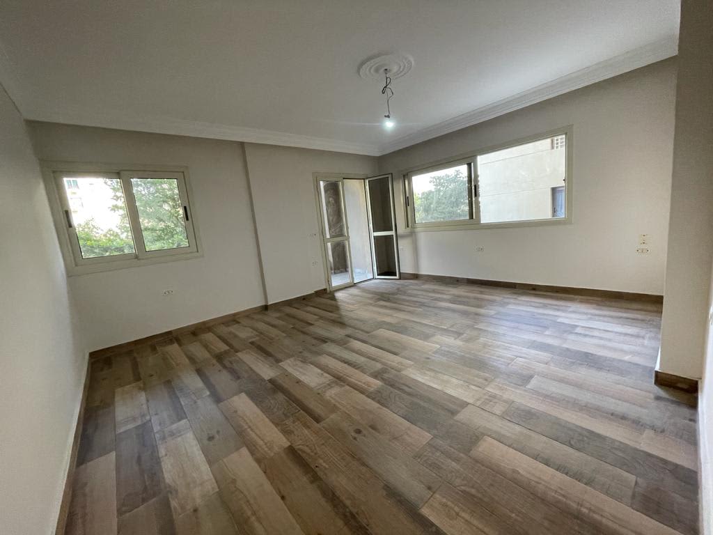 3 bedroom Office for rent in Zahraa El Maadi , Maadi - Image 3