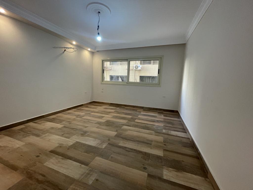 3 bedroom Office for rent in Zahraa El Maadi , Maadi - Image 4
