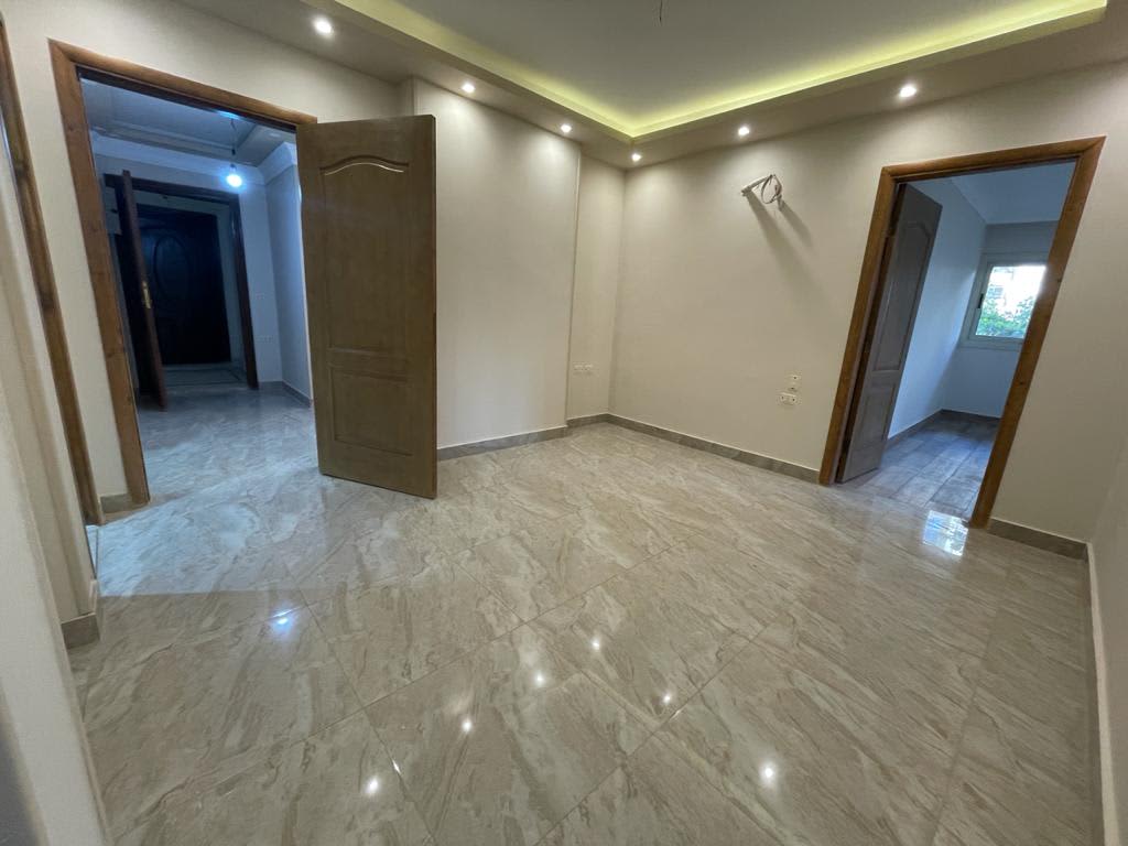 3 bedroom Office for rent in Zahraa El Maadi , Maadi - Image 5