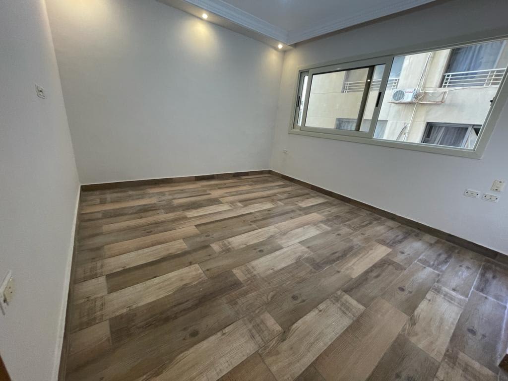 3 bedroom Office for rent in Zahraa El Maadi , Maadi - Image 6